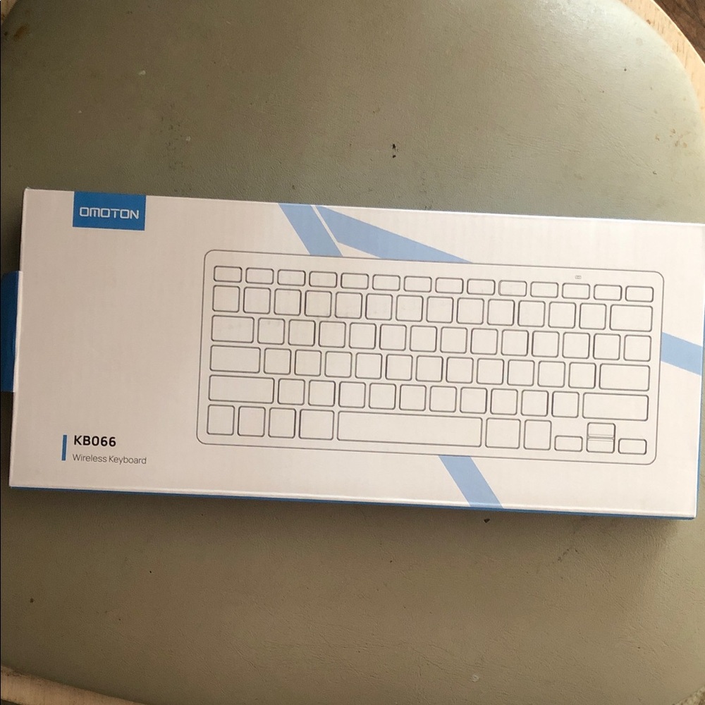OMOTON KB066 Wireless Keyboard for Mac